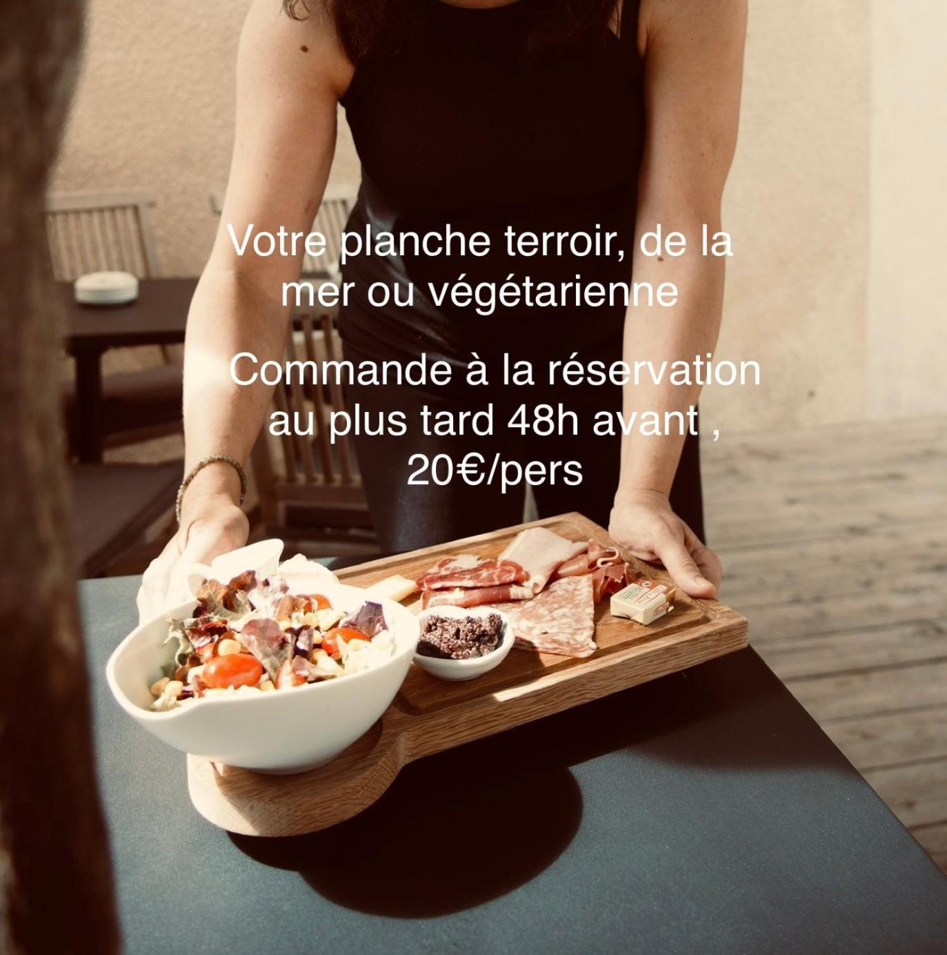 La Domitia - Maison D'Hotes, Massages & Bien-Etre Montbazin Exteriér fotografie