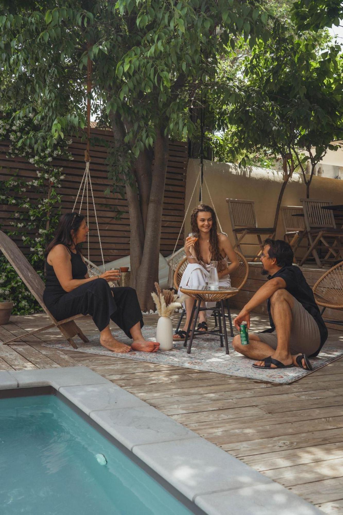 La Domitia - Maison D'Hotes, Massages & Bien-Etre Montbazin Exteriér fotografie
