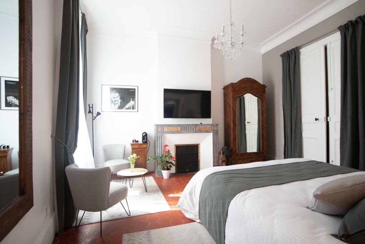 La Domitia - Maison D'Hotes, Massages & Bien-Etre Montbazin Exteriér fotografie